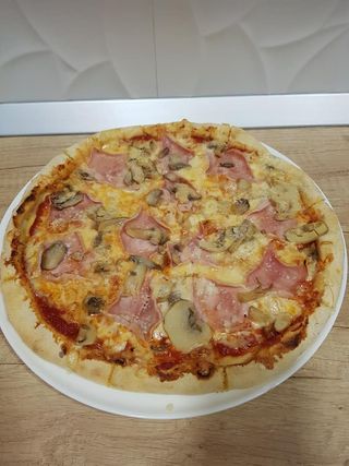 Prosciutto e Funghi