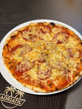 Pizza Mexicana + Coca Cola 0.33l