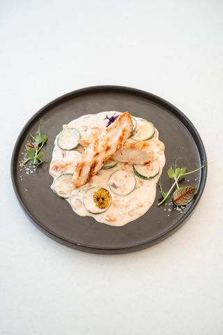 Piept de pui cu dovlecel și roșii cherry
