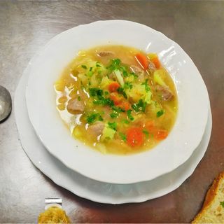 Kupus sa mesom i povrćem