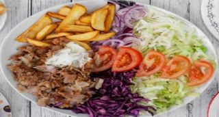 Piatto falafel e pane 