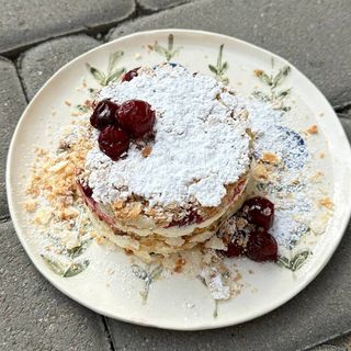 Мільфей вишневий