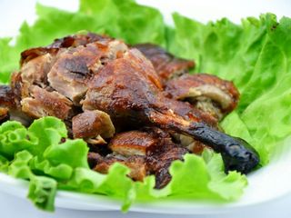 Anatra arrosto con aromi misti