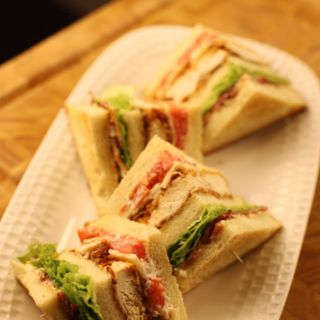 Sándwich club house