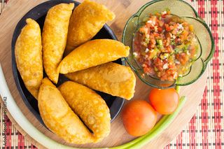 Promo empanada con ají gratis