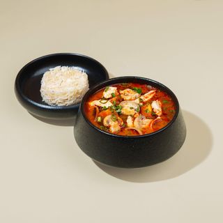 ტომ იამი ქათმით და სოკოთი