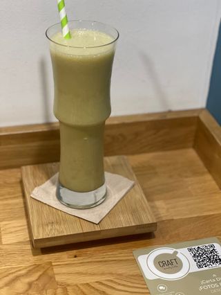 Smoothie De Guayaba Con Plátano Y Zumo De Piña (450 Ml.)