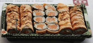 14. Rolo de Salmão Flameado