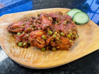 Mazăre cu aripi de pui