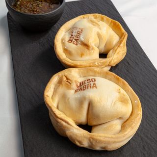Empanada De Queso Cabra (1 Ud.)