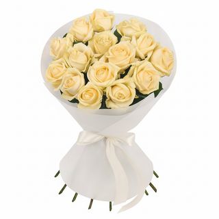 Букет з 15 кремових троянд