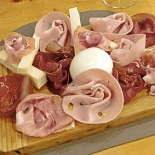 TAGLIERE DI SALUMI & FORMAGGI