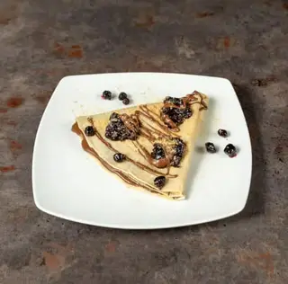 Palačinka sa aronijom i nutelom