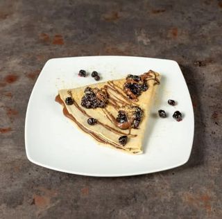 Palačinka sa aronijom i nutelom