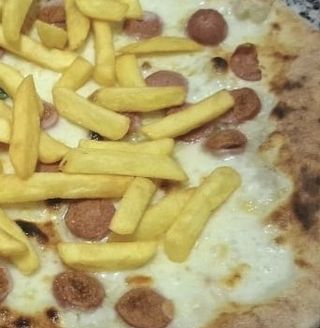Würstel e patatine