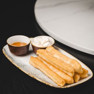 Youtiao priganice na kineski način sa sirom i medom