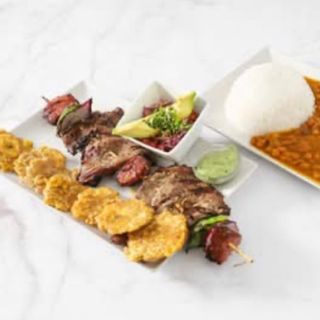 Chuzo Con Arroz Y Menestra +patacones