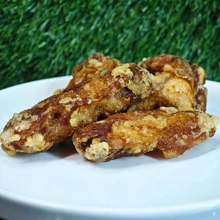 Alette di pollo fritte