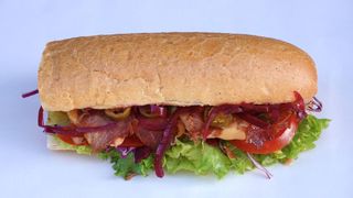 ქათმის და ჩედარის სენდვიჩი