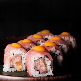 Spicy Tuna & Mango Roll