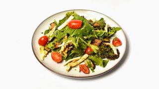 Салат Фирменный с курицей и брынзой