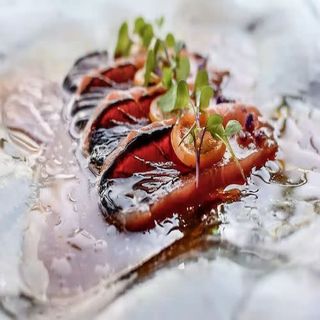 Tiradito de salmón