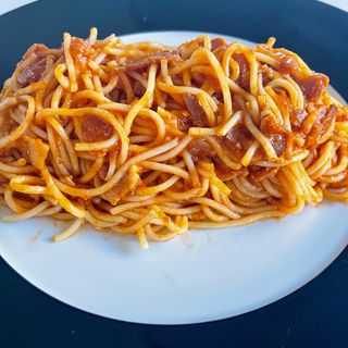Spaghetti Arrabbiata (picante y beicon)