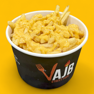 Velika kofa pomfrita sa cheddar-om