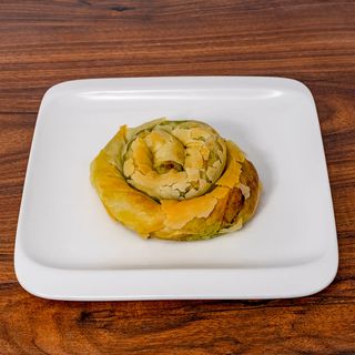 Burek motani sa špinatom 180g