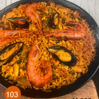 103. Paella De Mariscos