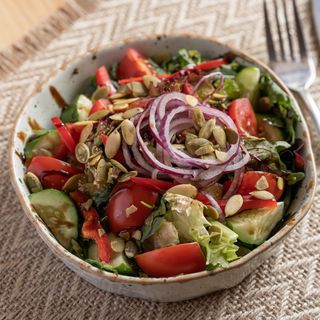 Мікс салатів з овочами