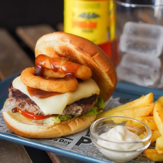 LA SEÑORA DE LOS ANILLOS