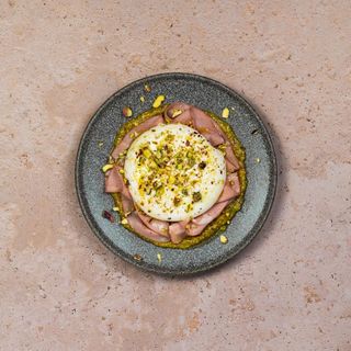 Burrata alla Mortadella e Pistacchio