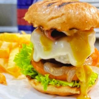 Hamburguesa De La Casa (200 G.)