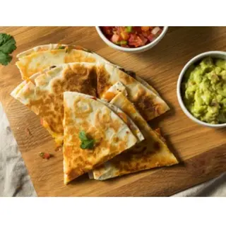 Quesadilla With Guacamole