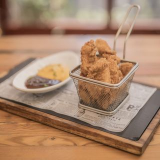 Pollo rebozado estilo Kentucky