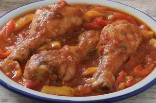 81 Pollo Con Pimientos (1/2 Ración)