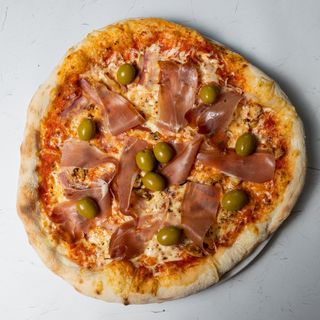 Pizza Metropolis (CHICAGO ili standardna)