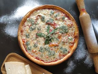 პიცა "4 ყველი"  დიდი