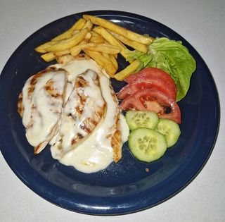 Komplet obrok - chicken cheese