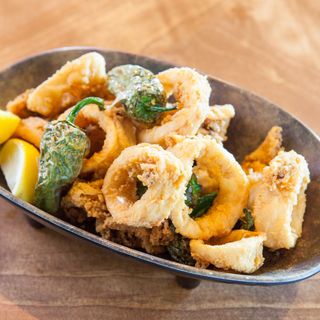 Calamares En Fritura Gaditana Con Pimiento Verde