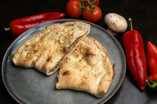 Palaneți cu Varzā şi Cârnați 450 g