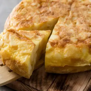 Tortilla Con Atún Y Tomate