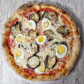 Pizza Parmigiana (30 Cm.)