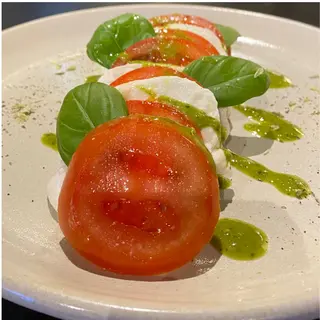CAPRESE SALAD