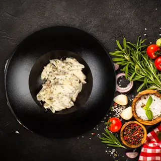 Pasta Piletina gljive + Sok Borovnica