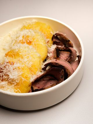  Potato bites with beef