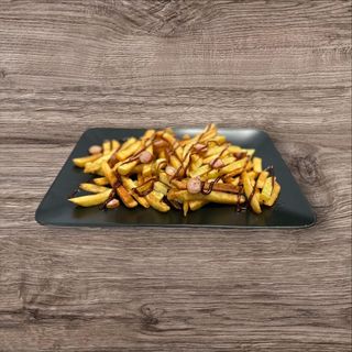 cartofi cu carnaciori si sos barbeque 300 gr