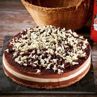 Porción Tarta Queso Tres Chocolates