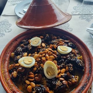 Cuscús De Pollo Con Pasas Y Cebolla